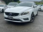 2015 VOLVO V60