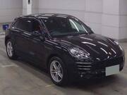 2016 PORSCHE MACAN