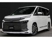 2022 TOYOTA VOXY