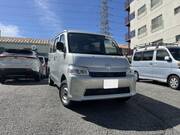 2025 TOYOTA TOWNACE VAN