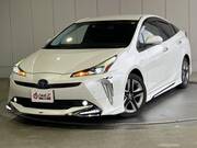 2020 TOYOTA PRIUS