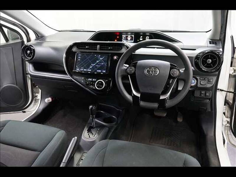 2018 TOYOTA AQUA for sale - photo 3