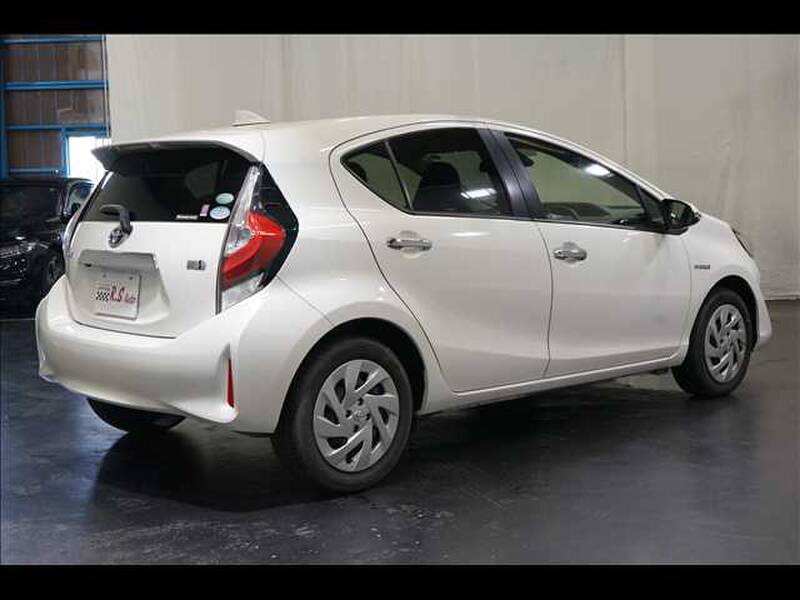2018 TOYOTA AQUA for sale - photo 10