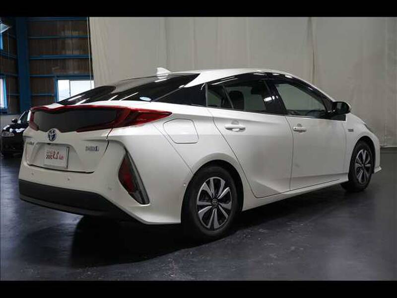 2017 TOYOTA PRIUS PHV for sale - photo 10