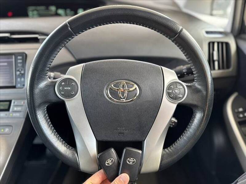 2012 TOYOTA PRIUS for sale - more photos
