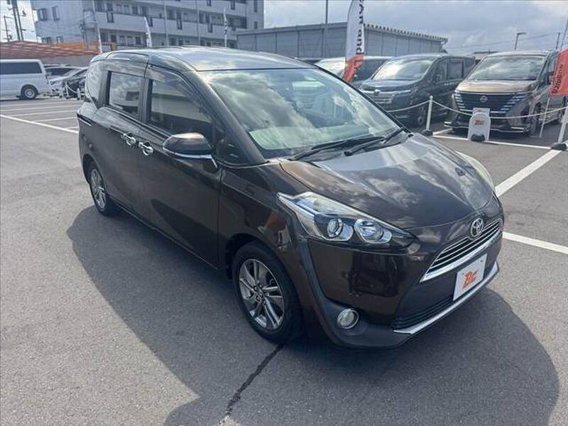 2017 TOYOTA SIENTA for sale - photo 9
