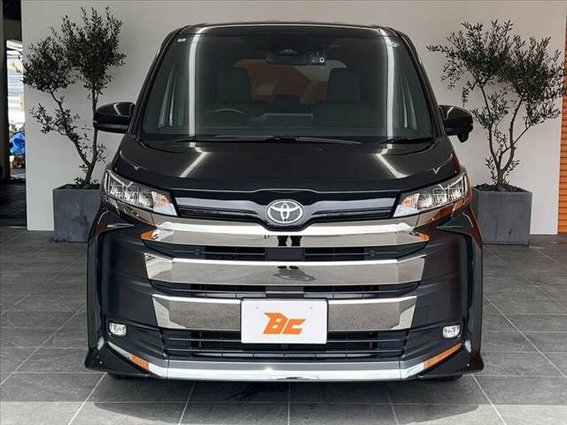 2022 TOYOTA NOAH for sale - photo 10