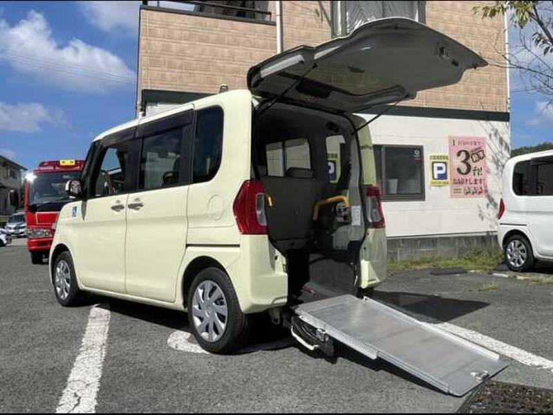 2014 DAIHATSU TANTO for sale