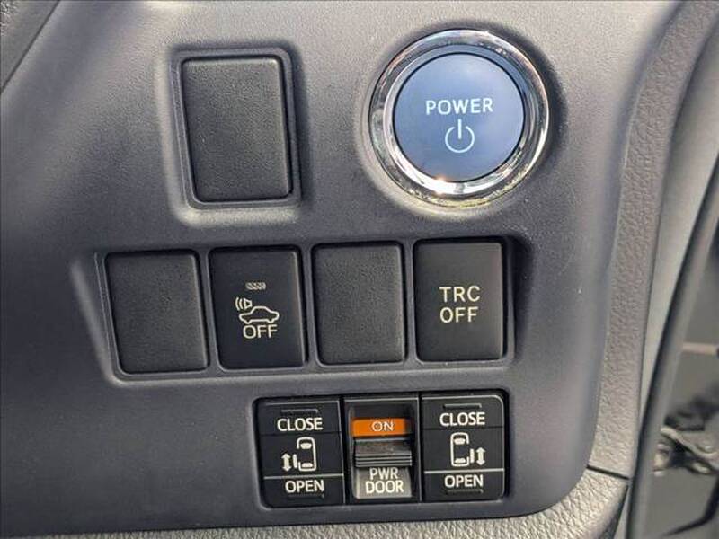 2015 TOYOTA VOXY V for sale - photo 9