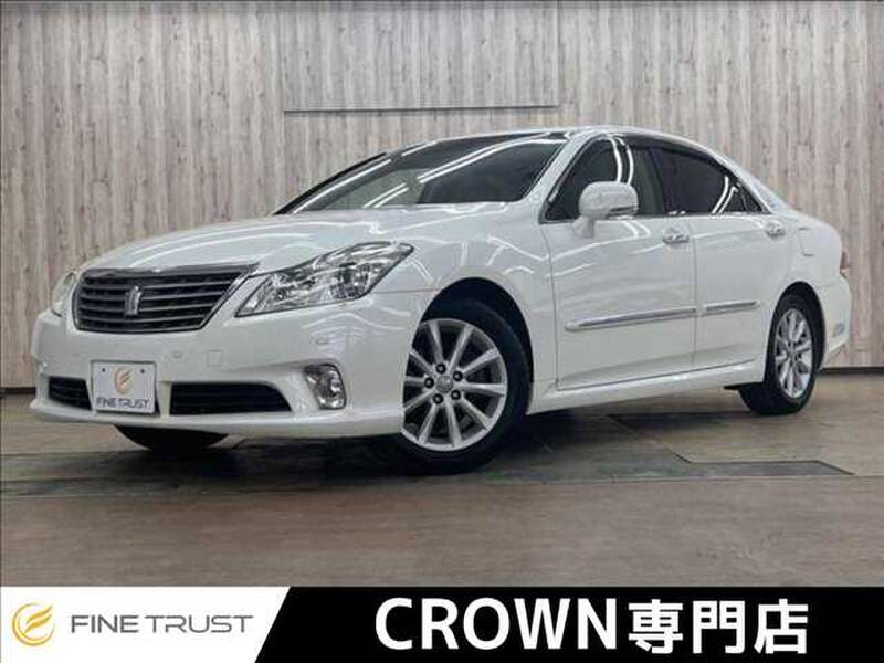 2011 TOYOTA CROWN ROYAL for sale