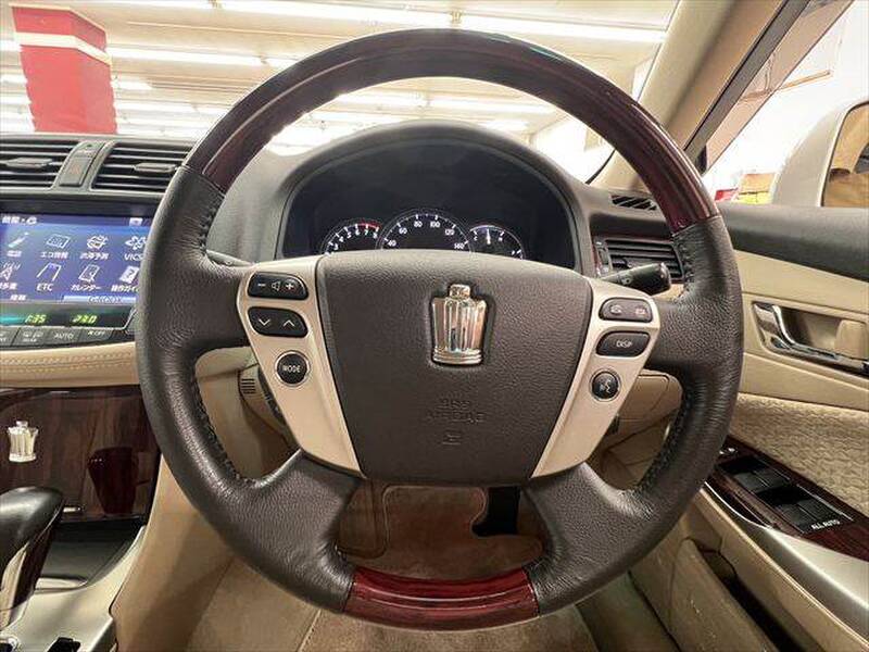 2011 TOYOTA CROWN ROYAL ROYAL SALOON for sale - photo 11