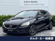 2019 VOLVO V40