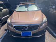 2013 VOLVO V40