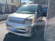 2006 TOYOTA VOXY