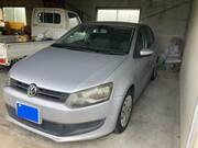 2011 VOLKSWAGEN POLO