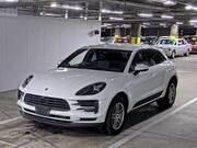 2019 PORSCHE MACAN