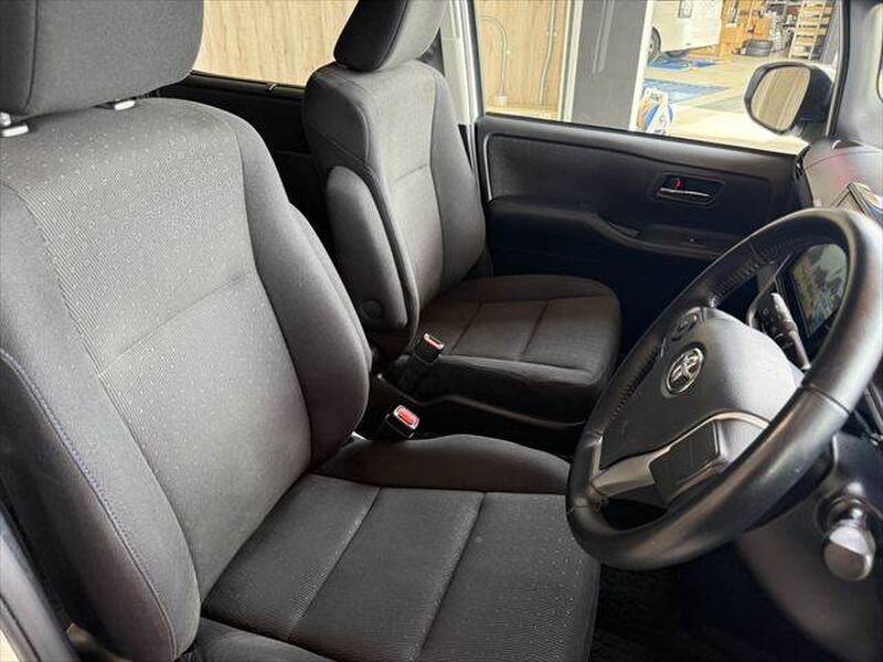 2016 TOYOTA NOAH for sale - photo 11