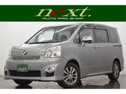 2013 TOYOTA VOXY