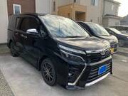 2018 TOYOTA VOXY