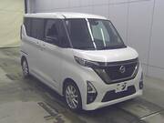 2021 NISSAN ROOX