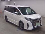 2018 TOYOTA NOAH