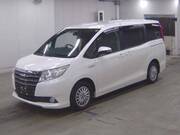 2014 TOYOTA NOAH