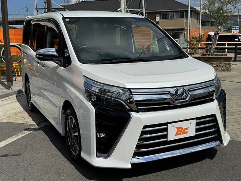 2020 TOYOTA VOXY for sale - photo 9
