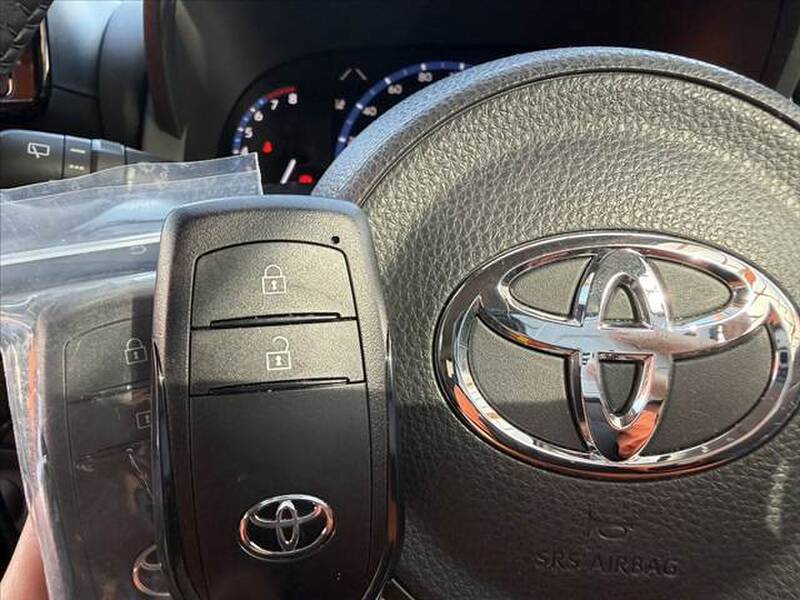 2022 TOYOTA YARIS CROSS for sale - more photos