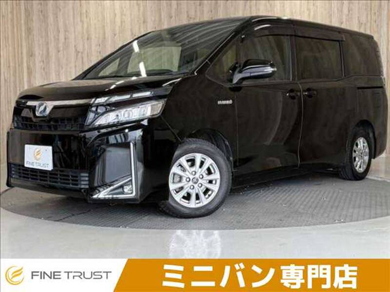 2018 TOYOTA VOXY for sale
