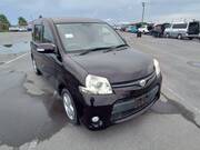 2011 TOYOTA SIENTA