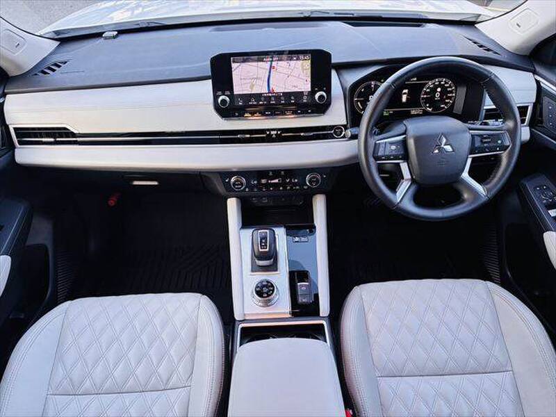 2023 MITSUBISHI OUTLANDER PHV for sale - photo 4