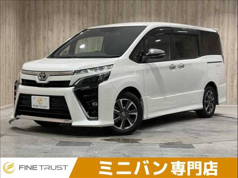 2020 TOYOTA VOXY for sale