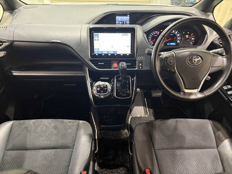 2020 TOYOTA VOXY for sale - photo 4