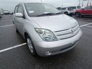 2005 TOYOTA IST