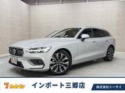 2023 VOLVO V60