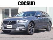 2018 VOLVO V90