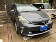 2013 TOYOTA PRIUS ALPHA