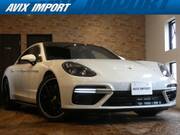 2019 PORSCHE PANAMERA
