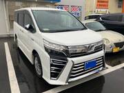2019 TOYOTA VOXY