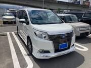 2015 TOYOTA ESQUIRE