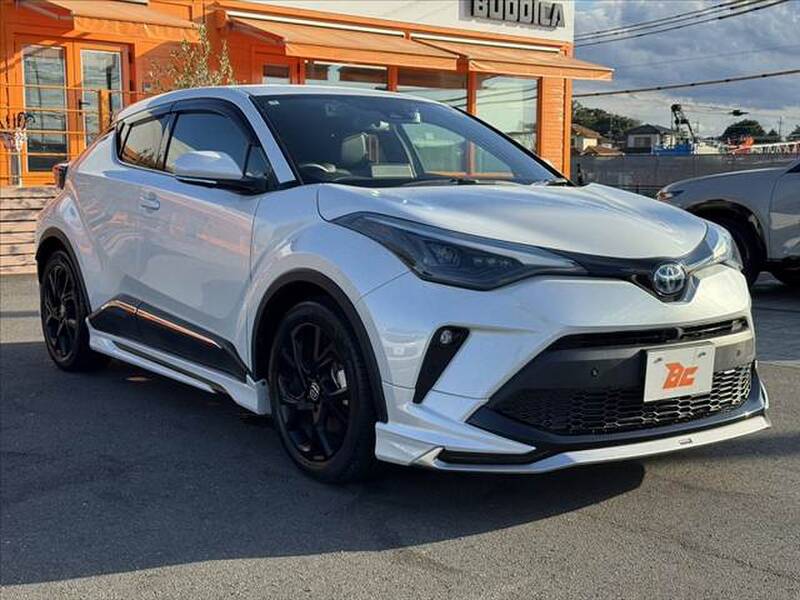 2022 TOYOTA C-HR for sale - photo 9