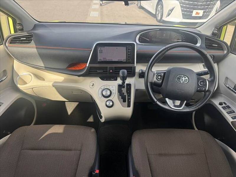 2017 TOYOTA SIENTA for sale - photo 3