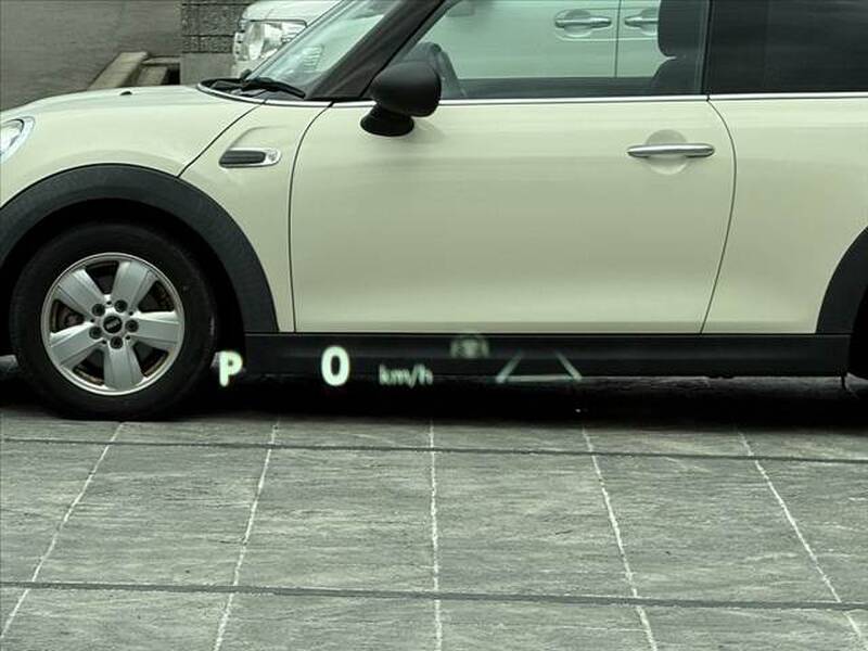 2025 TOYOTA VELLFIRE for sale - photo 5