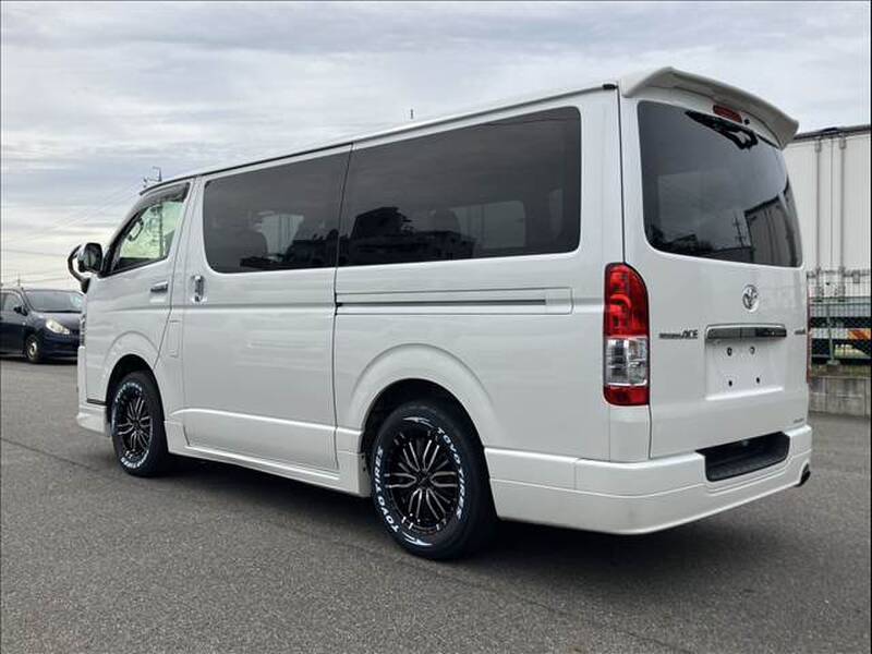 2018 TOYOTA REGIUS ACE VAN for sale - photo 9