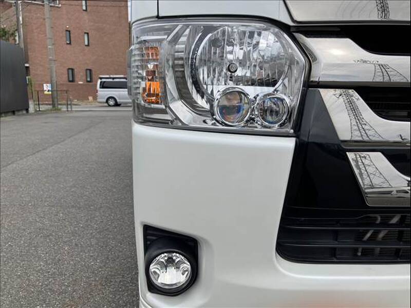 2018 TOYOTA REGIUS ACE VAN for sale - photo 10