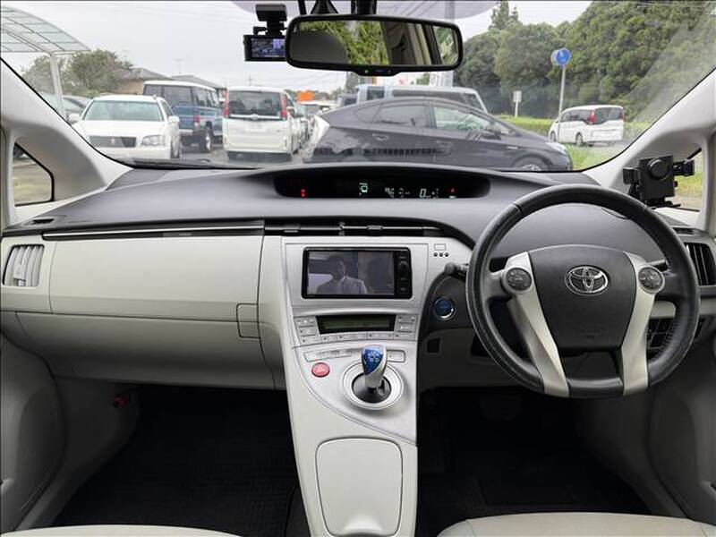 2014 TOYOTA PRIUS for sale - photo 3