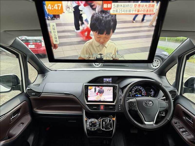 2015 TOYOTA ESQUIRE for sale - photo 3