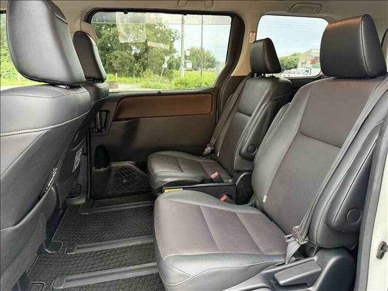 2015 TOYOTA ESQUIRE for sale - photo 11