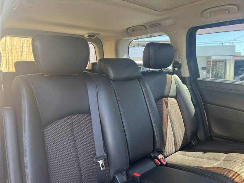 2010 NISSAN ELGRAND HIGHWAYSTAR for sale - more photos
