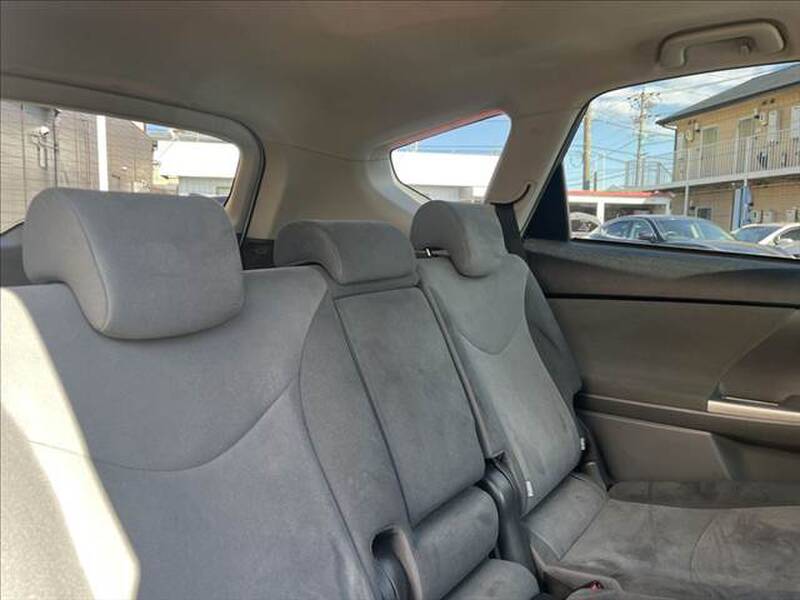 2011 TOYOTA PRIUS ALPHA S for sale - photo 9